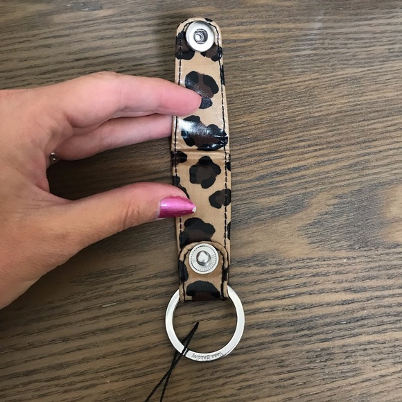 LAST 1 🔥Vera Bradley Loop Keychain Leopard Patter - Picture 4 of 5
